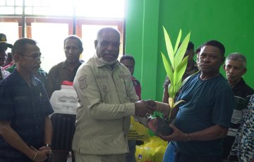 Bantuan Ketahanan Pangan dan Pertanian kepada Masyarakat di Distrik Muara Tami, Kota Jayapura.